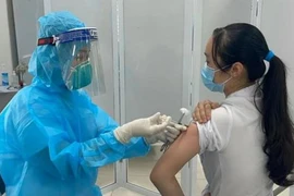 Sau tiêm vaccine COVID-19, dùng loại thuốc hạ sốt nào?