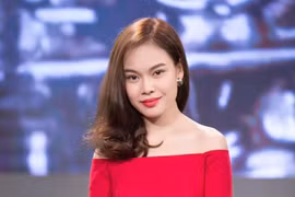 Giang Hồng Ngọc quyết dấu mặt con dù vẫn chia sẻ ảnh