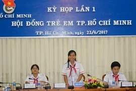 Học sinh lén lút xem phim sex vì không được dạy kỹ về giới tính