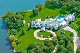 Khám phá "lâu đài Dracula" 50 triệu USD của tỷ phú Mỹ