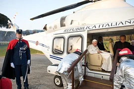 Chuyện đi máy bay ở những quốc gia "nhỏ hơn cả một sân bay"