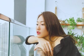 Hot girl Khả Ngân chia sẻ gay gắt về những lời cay nghiệt ngắm tới gia đình