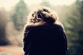 Bị lừa bán thân, gái xinh trượt luôn vào vũng lầy tội lỗi