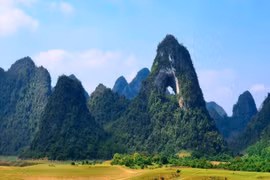 Núi Mắt Thần: Cảnh quan có 1-0-2 ở Việt Nam