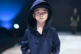 Câu chuyện ấm áp của cậu bé 6 tuổi khi sinh chỉ nặng 1.2kg