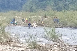 Phát hiện thi thể bé trai 3 tuổi mất tích dưới suối