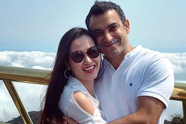 Võ Hạ Trâm tặng quà đặc biệt cho chồng Ấn Độ sau trăng mật