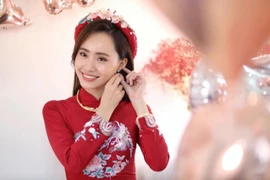 BTV Xuân Anh: "Lễ ăn hỏi của tôi chỉ có một tráp"