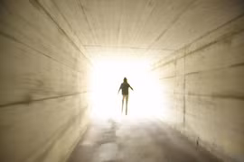 Giải mã ánh sáng trắng lúc lâm chung 