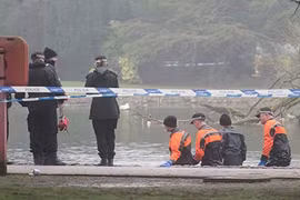 Bé gái 14 bị yêu râu xanh vị thành niên dùng búa sát hại, hiếp dâm