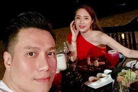 Việt Anh thả thính Quỳnh Nga táo bạo khiến dân tình đỏ mặt