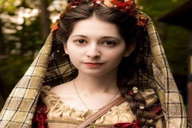 3 fashionista nổi tiếng với cách ăn mặc phong cách cổ điển