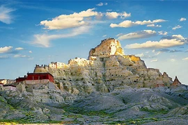 Video: Vương quốc bí ẩn ở Tây Tạng, biến mất không một vết tích