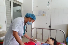 20 phút gay cấn đưa mẹ con sản phụ trở về từ cõi chết