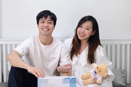 Công Phượng thông báo lên chức bố, Văn Toàn bình luận 1 câu thu hút nghìn like