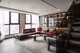 Chiêm ngưỡng căn hộ của cô gái mê Kaws & Bearbricks tại Hà Nội