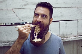 Video: Đau ruột với những pha "nghịch ngu" của các quý ông