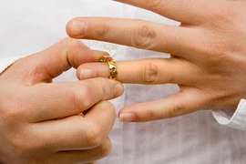 Không ngờ cuộc sống hậu ly hôn lại khó khăn đến thế