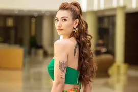 Hồng Quế bị mắng vì đã hóng sai vụ ca sĩ - hotgirl "choảng" nhau