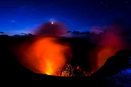 Kinh ngạc ngắm nhìn những ngọn núi lửa đẹp nhất hành tinh