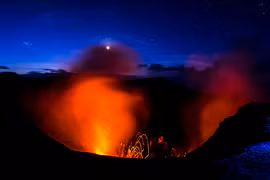 Kinh ngạc ngắm nhìn những ngọn núi lửa đẹp nhất hành tinh