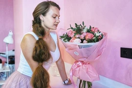 Cô gái nổi tiếng với mái tóc dài như nàng công chúa trong cổ tích