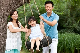 Video: Làm cha mẹ thời công nghệ cần nghe bài này