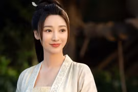 Mỹ nhân khổ sở suốt 13 năm vì có ngoại hình gợi cảm