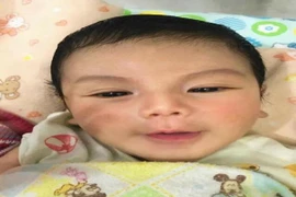 Cậu bé Thái Lan đẹp từ lúc chào đời thay đổi thế nào sau 3 năm