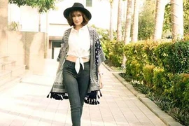 "Học lỏm" cách chọn cardigan để mặc mùa thu như sao Việt