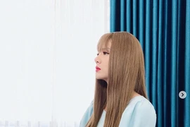 Duy Khánh giả Minh Hằng hoàn hảo, khiến fan khó lòng phân biệt