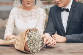 Mẹ dạy con trai 10 nguyên tắc chọn vợ "chuẩn không cần chỉnh"