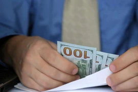 Năm 2020 đã khiến con người thay đổi cái nhìn về tiền bạc thế nào?