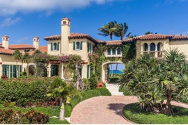 Bên trong biệt thự 80 triệu USD của người giàu thứ 7 thế giới