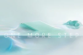 Smart TV đầu tiên của OPPO có camera selfie