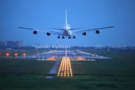 Video: Tại sao khi cất cánh và hạ cánh máy bay là lúc nguy hiểm nhất?