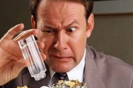 Dấu hiệu tố cáo bạn đang ăn quá nhiều muối