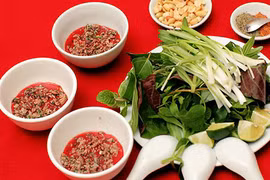 Những sự thật kinh hoàng về món ăn "mang lộc cả năm"