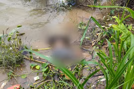 Thái Bình: Thi thể người đàn ông bị buộc dây 2 chân, trôi trên sông