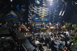 Hơn trăm dân chơi bay lắc ở K-Club: Khởi tố chủ quán cùng 10 bị can