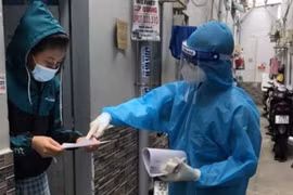 Hà Nội: F0 khó liên hệ, y tế phường kêu quá tải