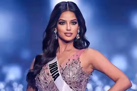 Bị bắt vì tổ chức cuộc thi sắc đẹp với áp phích chỉ đẹp mới được thi'