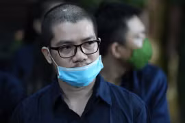 Bị cáo Nguyễn Thái Luyện khai về số vàng trong két