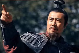 Biết Lưu Bị có chí anh hùng, vì sao Tào Tháo vẫn thả đi?