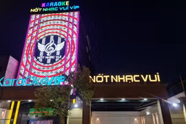 Karaoke, vũ trường hoạt động kinh doanh trở lại: Bộ Y tế lưu ý gì?