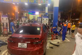 Tài xế ô tô say xỉn, tông hàng loạt xe máy tại cây xăng: Thiệt hại thế nào?