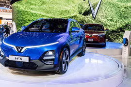 Ưu đãi thuế, phí phát triển xe điện: Ai được lợi nhất?