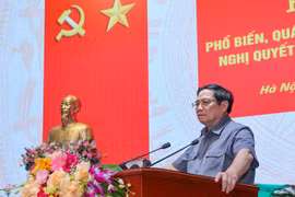 Thủ tướng: Chủ động, tự lực, phát triển công nghiệp quốc phòng hiện đại