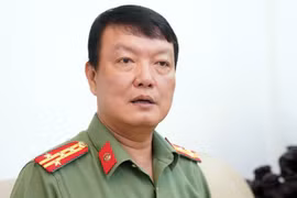 Hộ chiếu mới cấp từ ngày 1/7 chưa phải hộ chiếu gắn chip