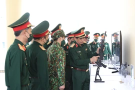 Đại tướng Phan Văn Giang thăm và làm việc với nhiều đơn vị quốc phòng